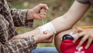 Cầm máu vết thương