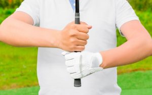 cầm gậy golf chuyên nghiệp