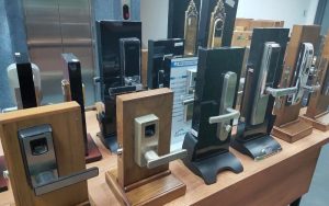 lựa khóa cửa theo công năng sử dụng